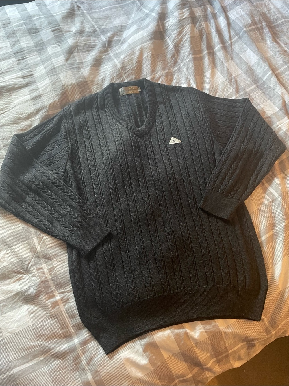 Men's Monte Carlo Cable Knit V-Neck Sweater